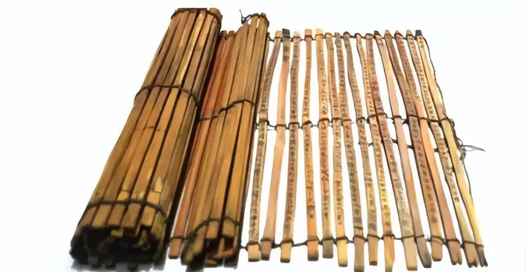 郭店楚简（部分），图源网络
